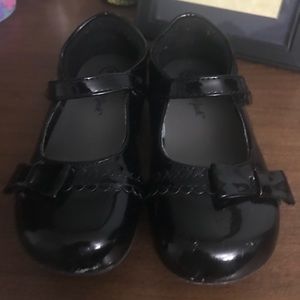 Black patent leather toddler shoes